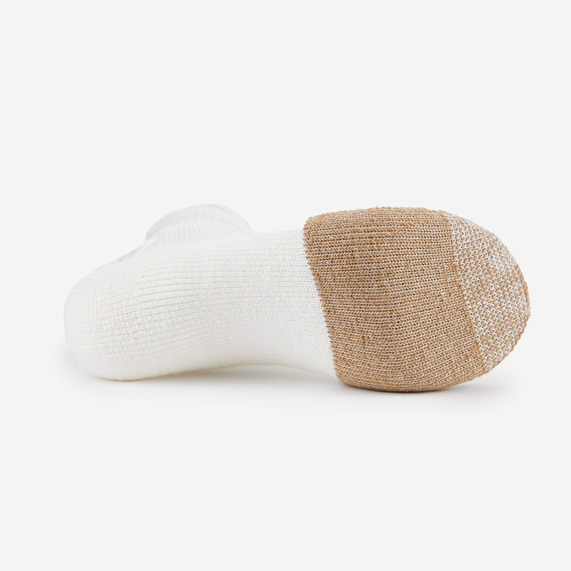 Maximum Cushion Ankle Tennis Socks | TMX | #color_white