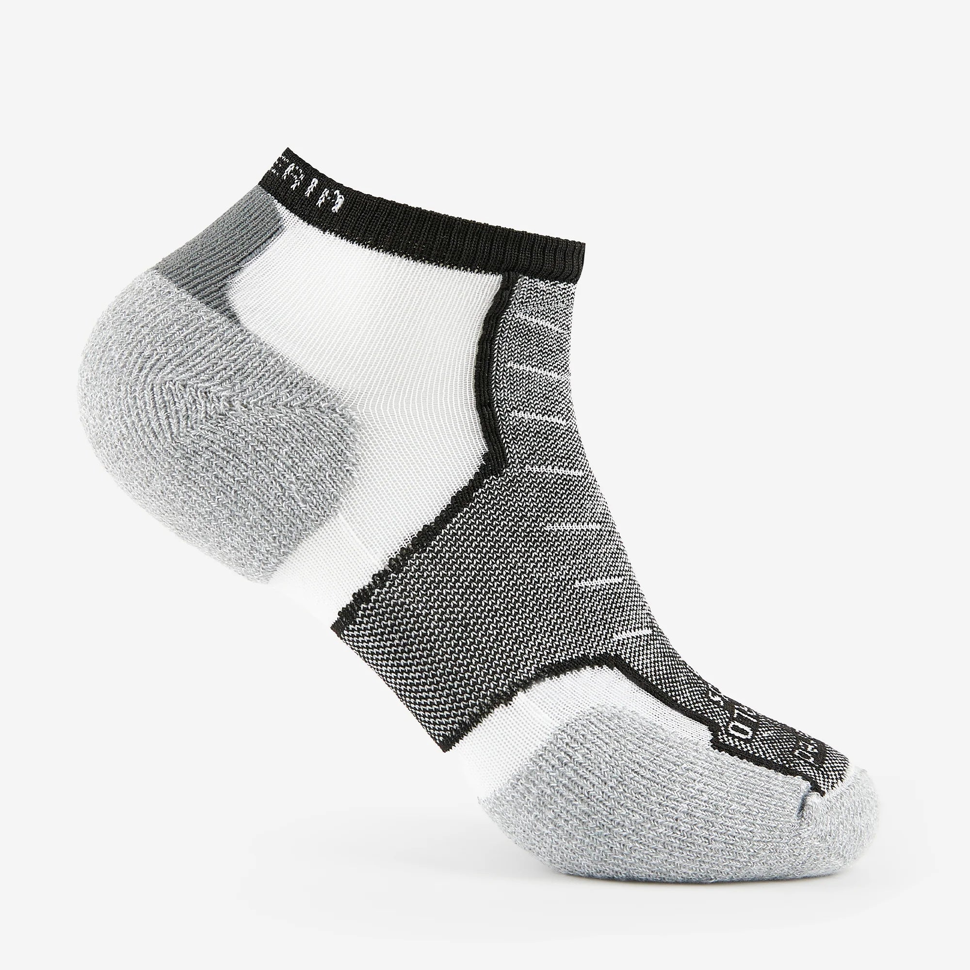Experia TECHFIT Light Cushion Low-Cut Socks | XCCU | #color_white-black